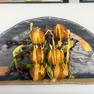 8. Takoyaki (6pc)